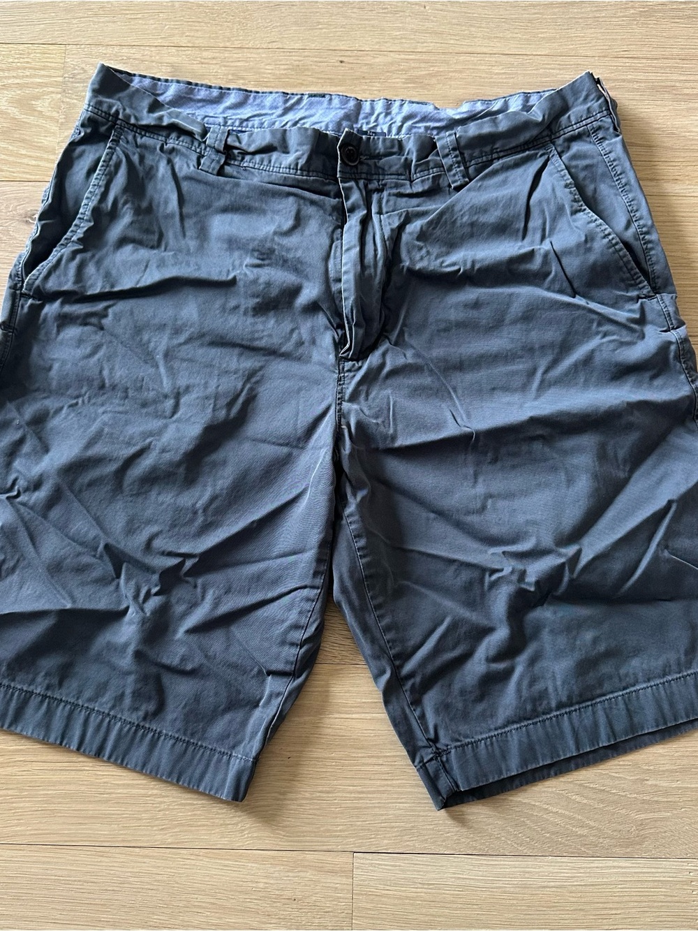 J.CREW - MEN'S CHINO SHORTS - BLUE - SIZE 34